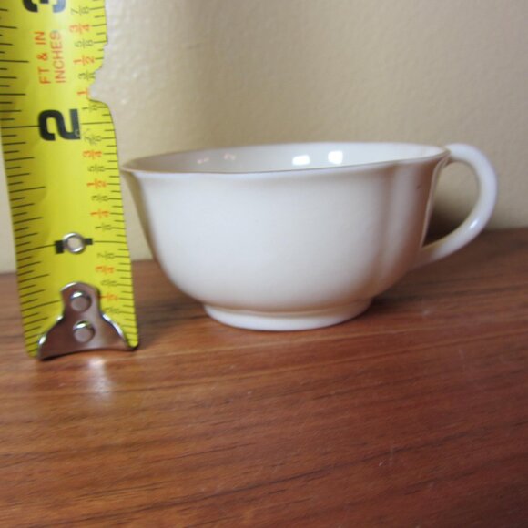 W.H. Goss crested heraldry china vintage Chesterfield teacup (GC057 Grace) - Picture 6 of 8